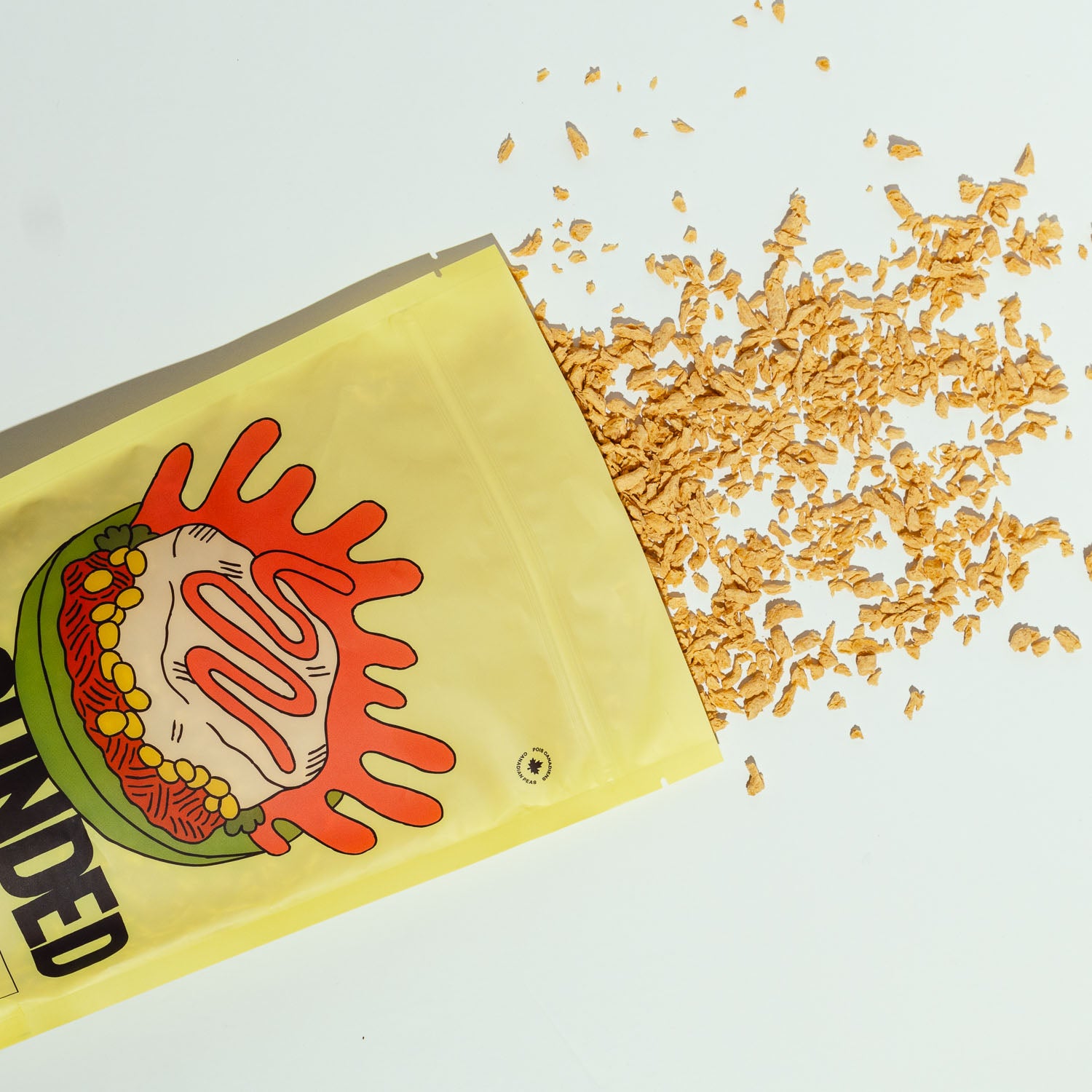 Protéine végétale texturée Grounded à base de pois, montrant la texture du produit Original.