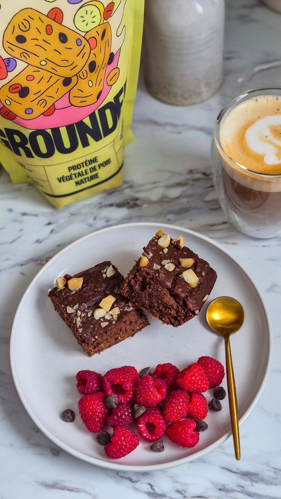 BROWNIES PROTÉINÉS À LA PVT