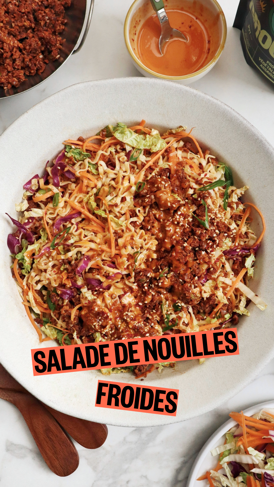 Salade de nouilles froides à la PVT Burger Magique