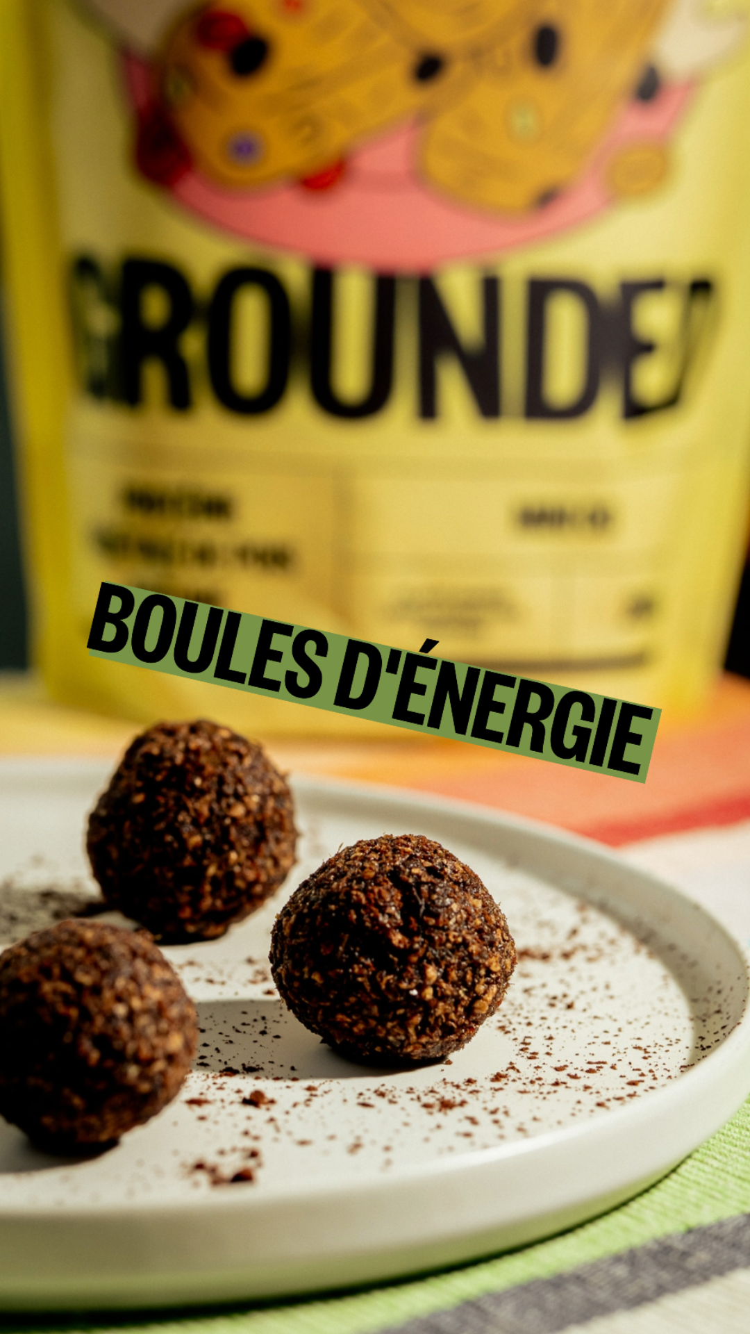 BOULES D'ÉNERGIE PROTÉINÉES AU CHOCOLAT ET PVT DE POIS